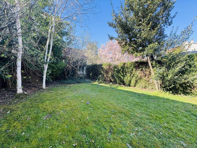 Maison - 200 m² - 6 pièces