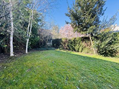 Maison - 200 m² - 6 pièces