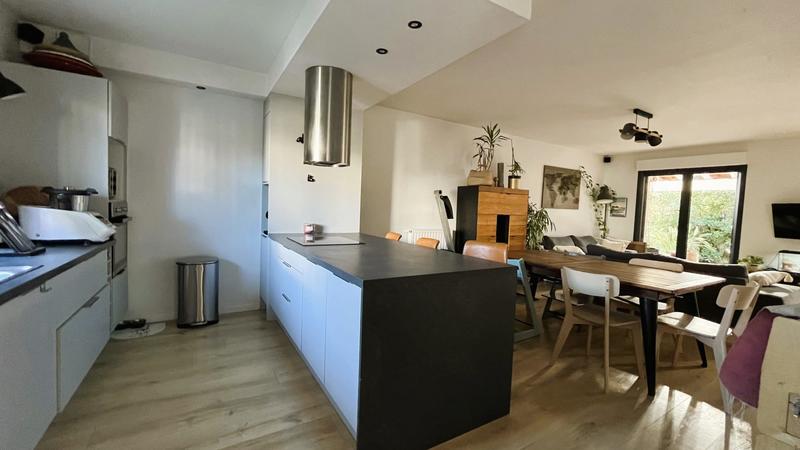 Maison traditionnelle - 111 m² - 4 pièces