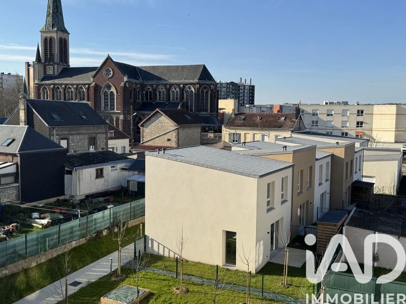 Maison - 84 m² - 4 pièces