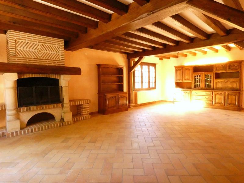 Maison traditionnelle - 197 m² - 8 pièces