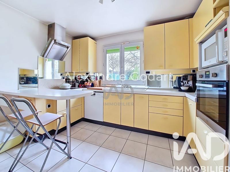 Maison - 104 m² - 6 pièces