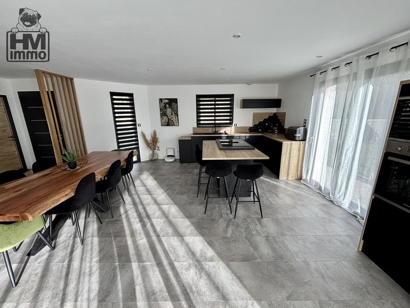 Maison - 126 m² - 6 pièces