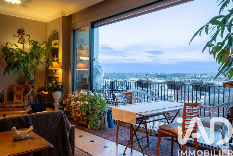 Appartement - 304 m² - 5 pièces