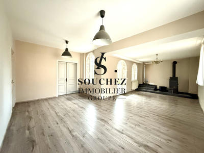 Maison - 352 m² - 10 pièces