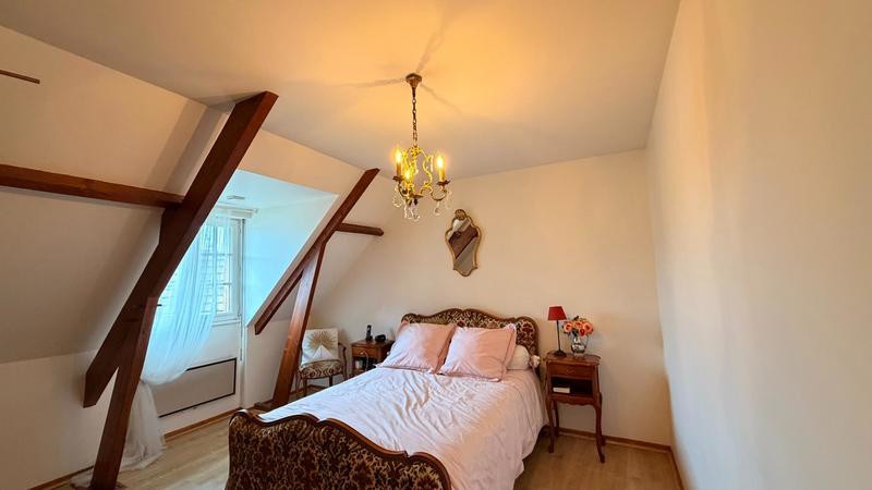 Maison - 165 m² - 7 pièces