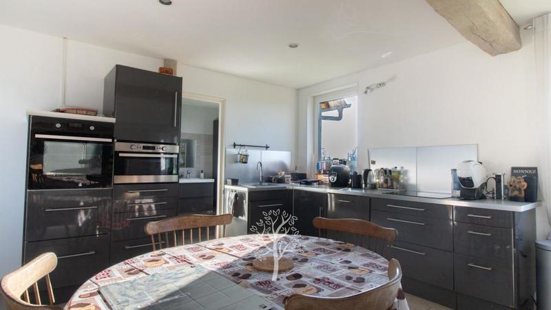 Maison de domaine équestre - 130 m² - 3 pièces