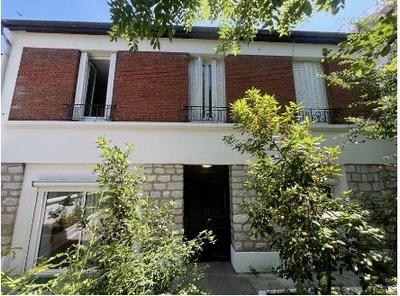 Immeuble - 250 m² - 15 pièces