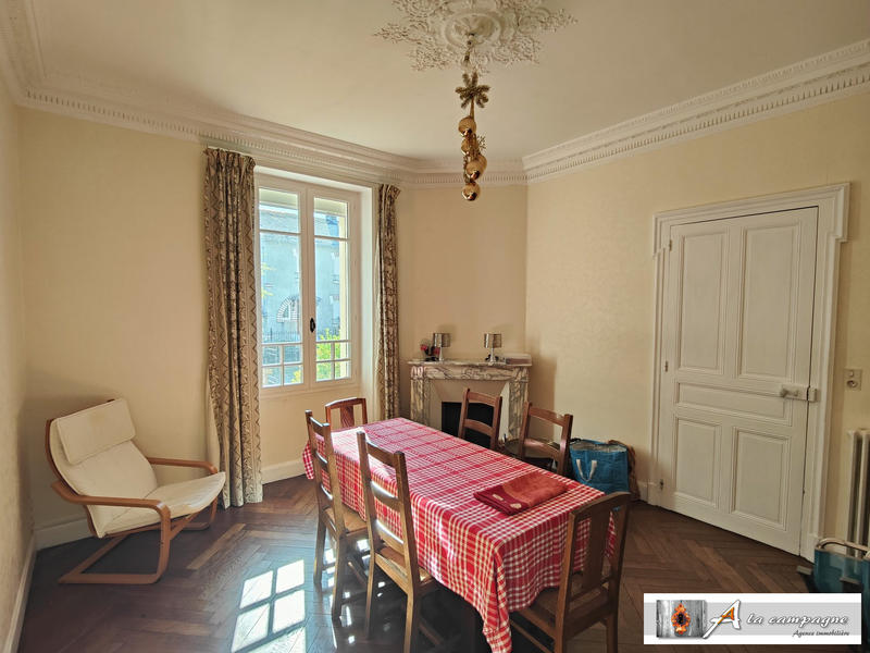 Maison ancienne - 177 m² - 7 pièces