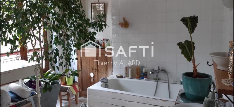 Maison - 227 m² - 6 pièces