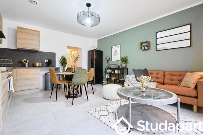 Chambre - 11 m² - 1 pièce