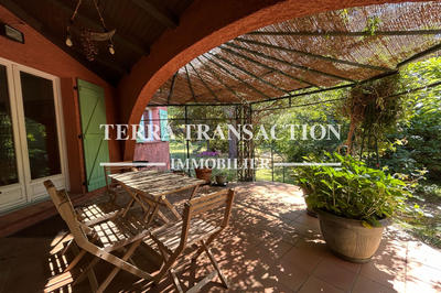 Villa - 136 m² - 6 pièces