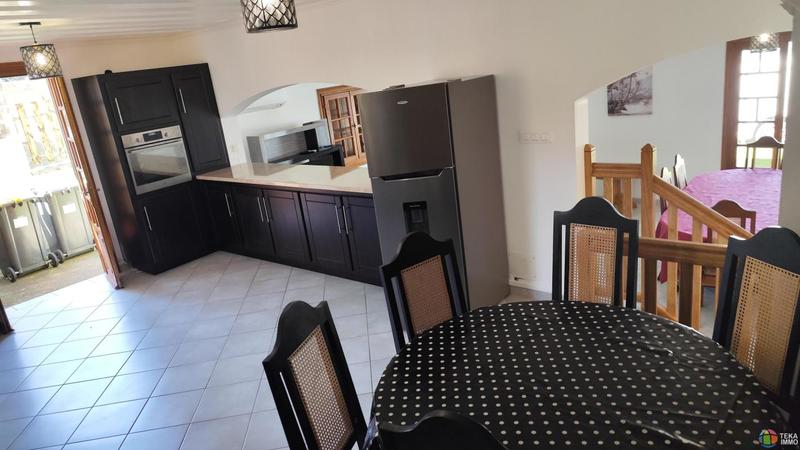 Maison - 101 m² - 4 pièces