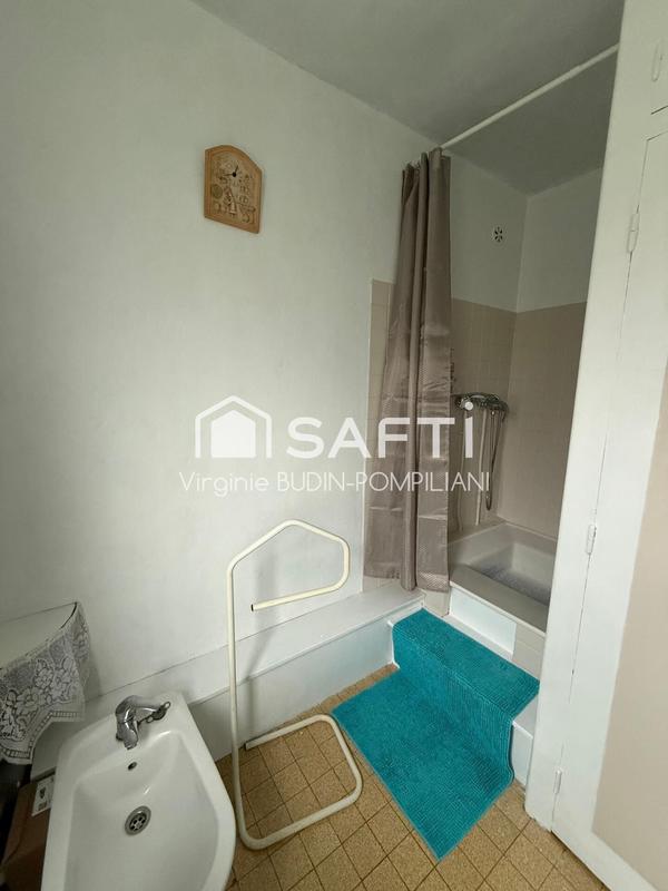 Maison - 96 m² - 5 pièces