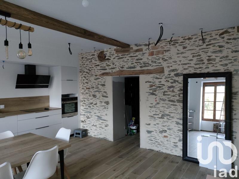 Maison - 250 m² - 11 pièces
