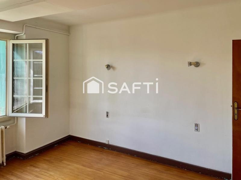 Maison - 200 m² - 6 pièces