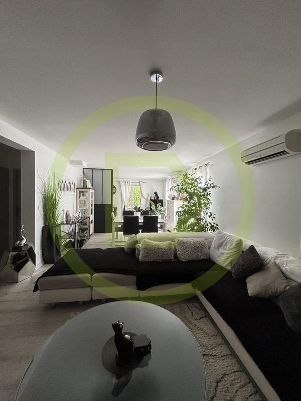 Maison - 200 m² - 7 pièces