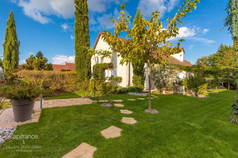 Maison - 166 m² - 7 pièces