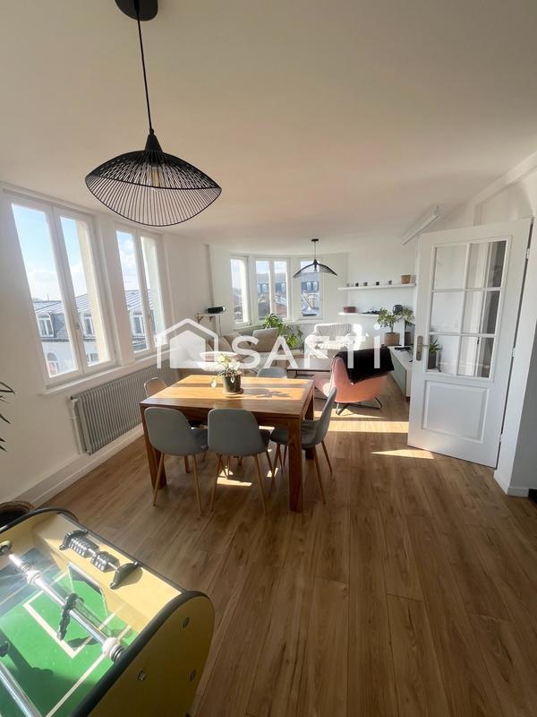 Appartement - 90 m² - 5 pièces