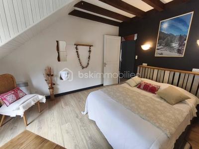 Maison de ville - 144 m² - 7 pièces