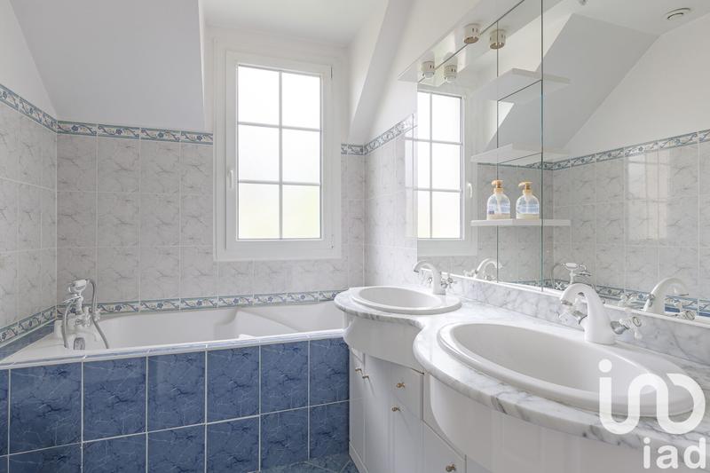 Maison - 108 m² - 6 pièces