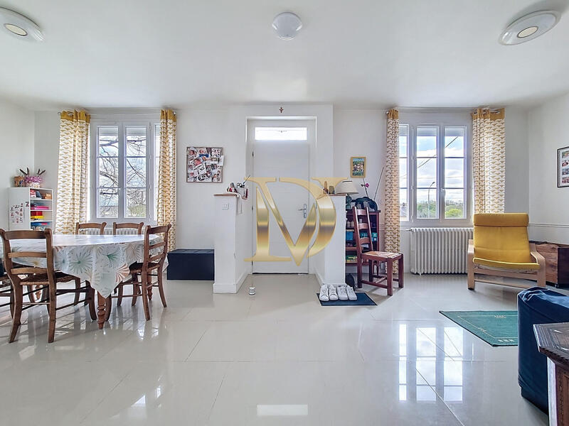 Maison - 110 m² - 7 pièces