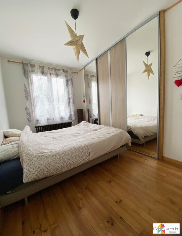 Maison traditionnelle - 100 m² - 5 pièces