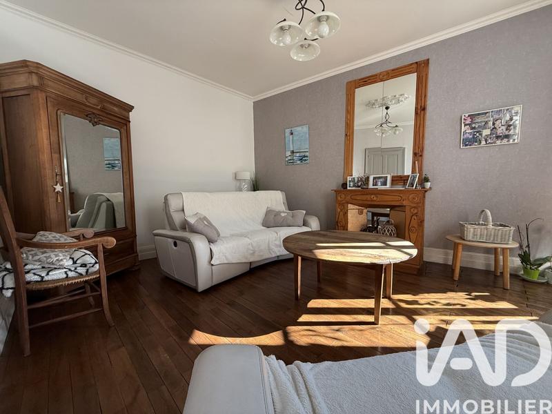 Maison - 182 m² - 10 pièces