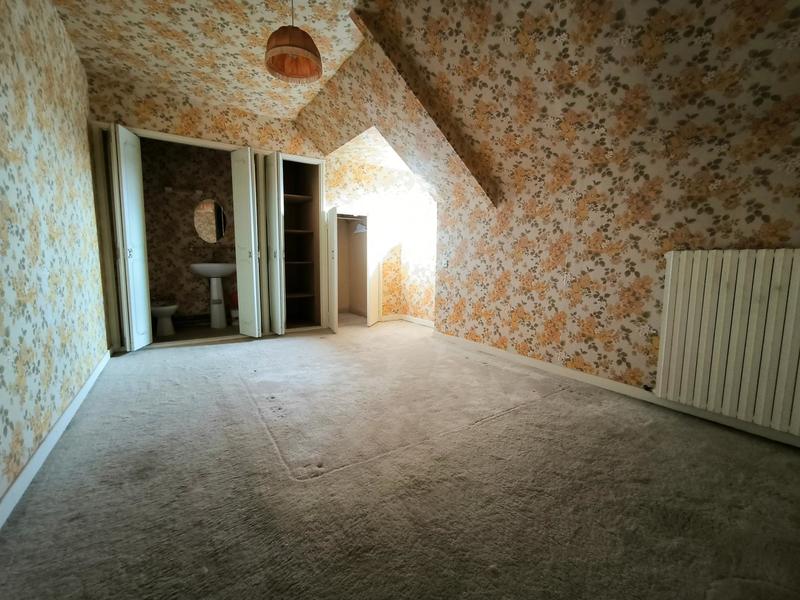 Maison - 206 m² - 10 pièces