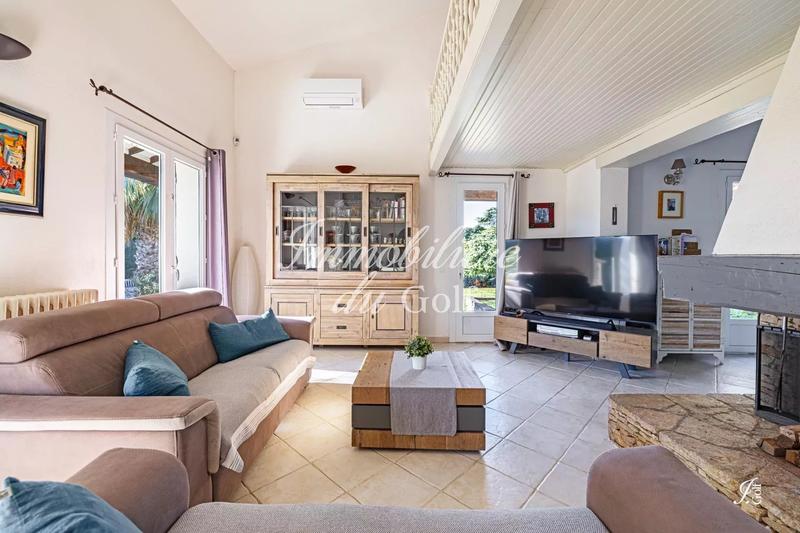 Maison - 215 m² - 5 pièces