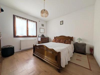 Maison - 140 m² - 7 pièces