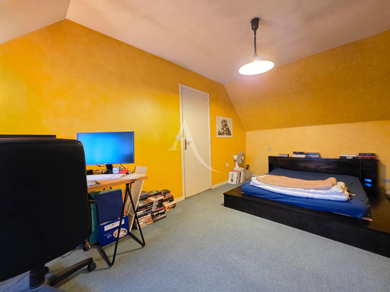 Maison - 98 m² - 5 pièces