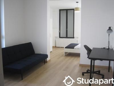 Chambre - 9 m² - 1 pièce