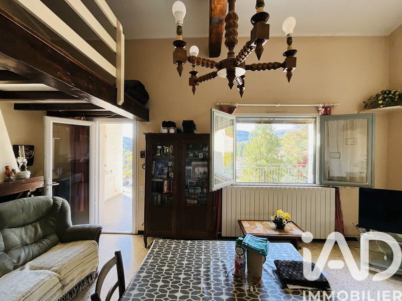 Maison - 94 m² - 4 pièces