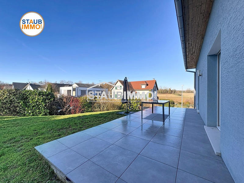 Maison - 108 m² - 6 pièces