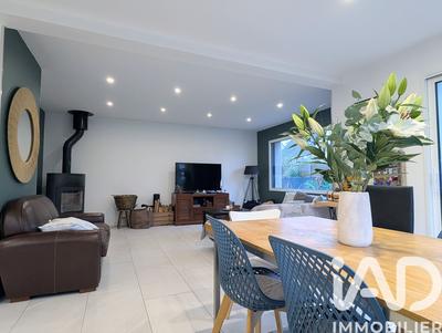 Maison - 140 m² - 5 pièces