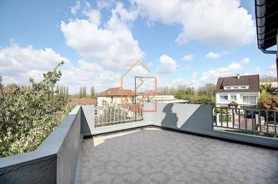 Maison de ville - 105 m² - 5 pièces