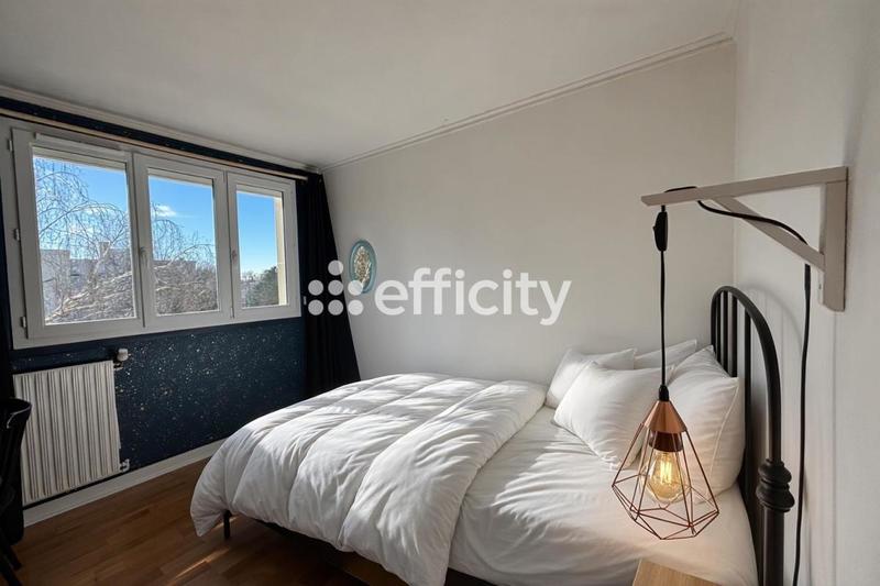 Appartement - 86 m² - 5 pièces