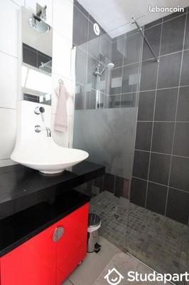 Chambre - 15 m² - 1 pièce