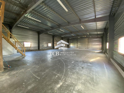 Local d'activités - 480 m²