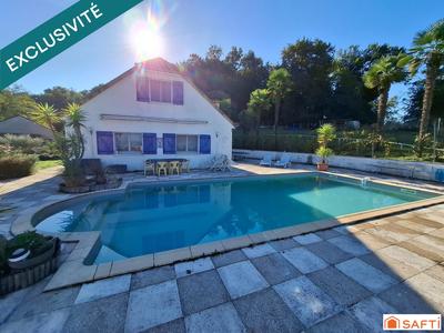 Maison - 167 m² - 7 pièces