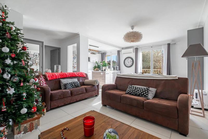 Appartement - 84 m² - 4 pièces