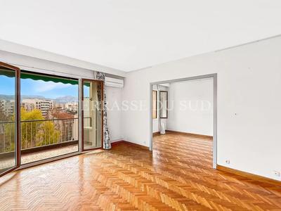 Appartement - 72 m² - 2 pièces