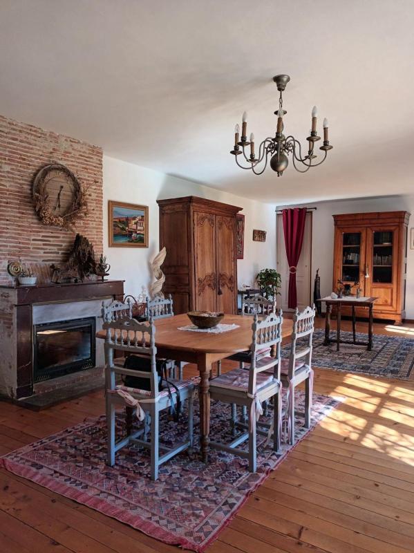 Maison ancienne - 274 m² - 10 pièces