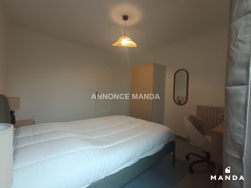 Chambre - 10 m² - 4 pièces