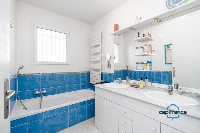 Villa - 204 m² - 7 pièces