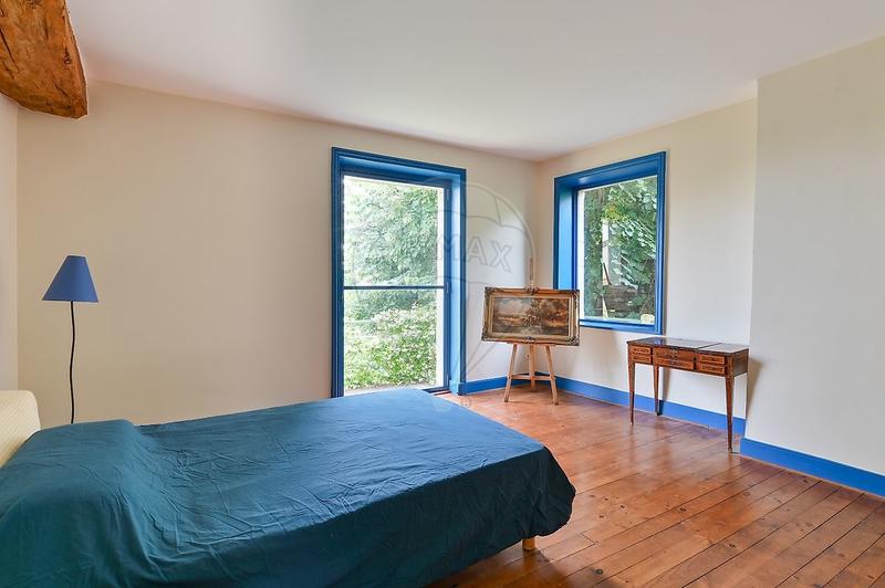 Maison - 540 m² - 6 pièces