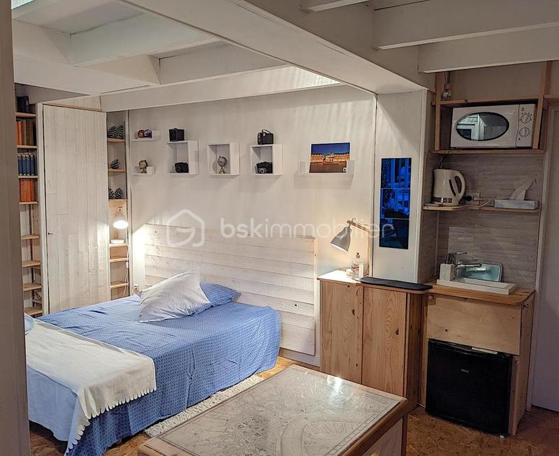 Maison - 215 m² - 8 pièces