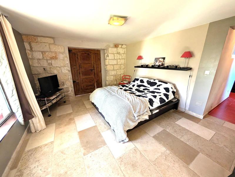 Mas - 258 m² - 10 pièces