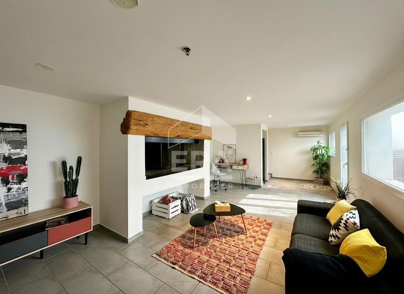 Villa - 290 m² - 9 pièces